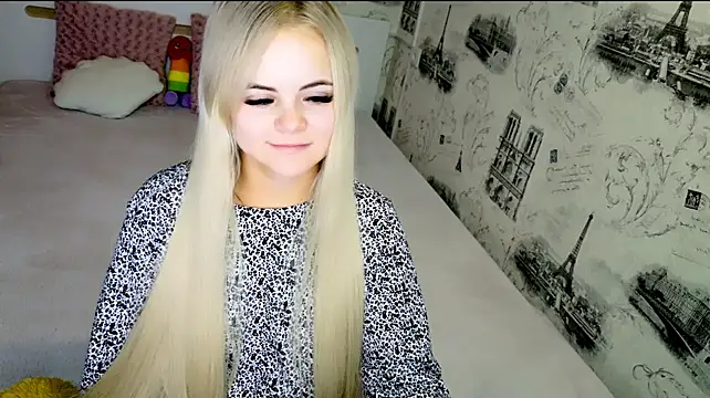 lovely-eyes webcam