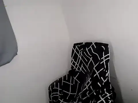 miss_satisfaction webcam