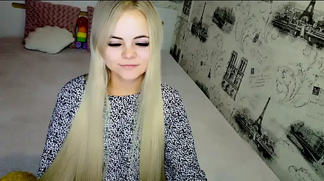 lovely-eyes webcam