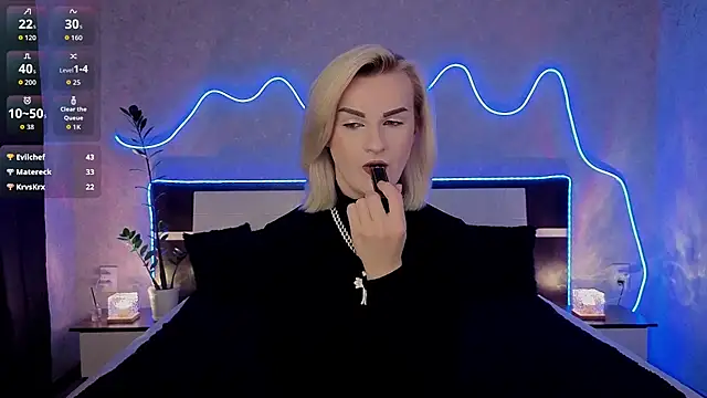 sexyblondee69 live sex cam