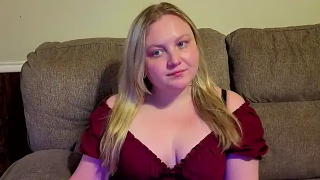 PhatAssBlond webcam