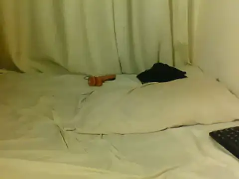 Goldy_petite webcam