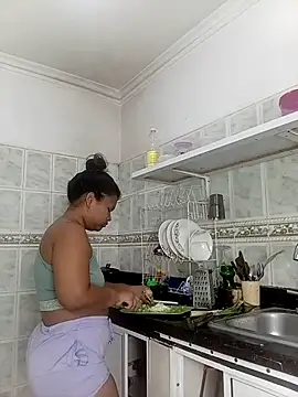 DALILAA_CURVY webcam