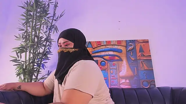 samanee_konn webcam