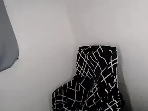 miss_satisfaction webcam