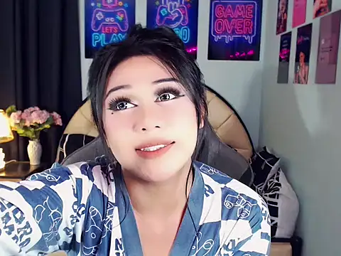 SexxyTsLoverr webcam
