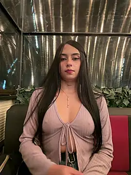 LilacNoir live cam on StripChat