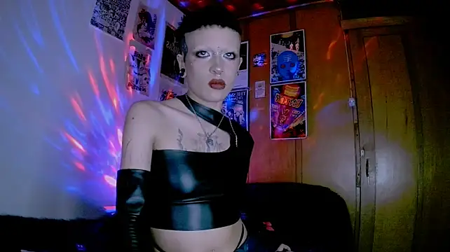 plutonbluemooon333 live cam on StripChat