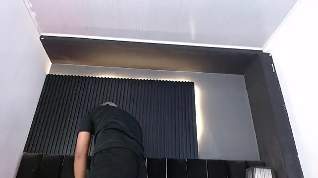 Dominic_ghost webcam