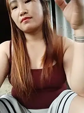 emini-xx live cam on StripChat