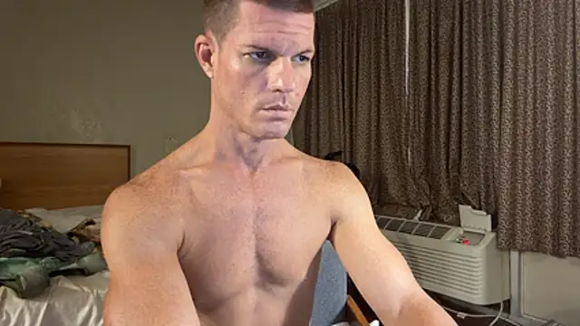 JockNThirsty live cam on StripChat