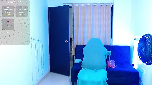 amelie_rose__ webcam