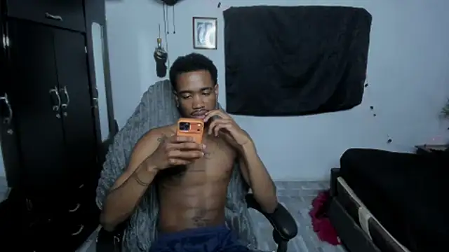 Kofi_exotic_2 live cam on StripChat