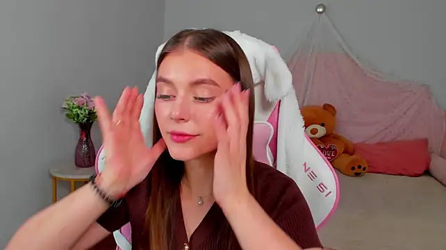 EricaFoxes webcam