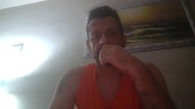 erick1234mor live cam on StripChat
