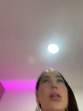 sasha_blakew live cam on StripChat