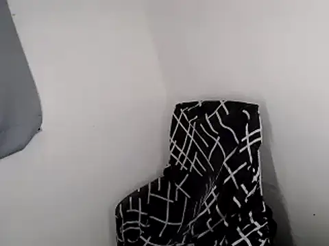 miss_satisfaction webcam