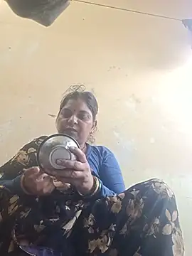 Rasiya_5 live cam on StripChat