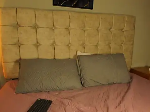 Naomy9_ webcam