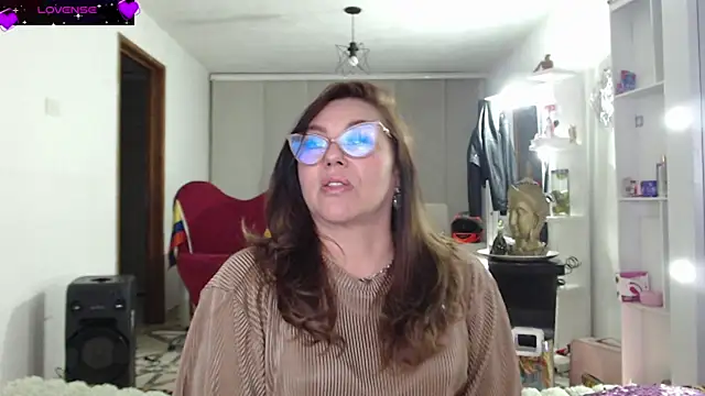 Myrnasexxx webcam