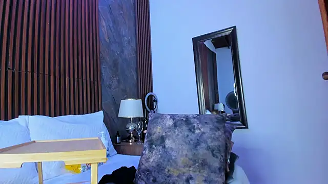 linda_cabal webcam