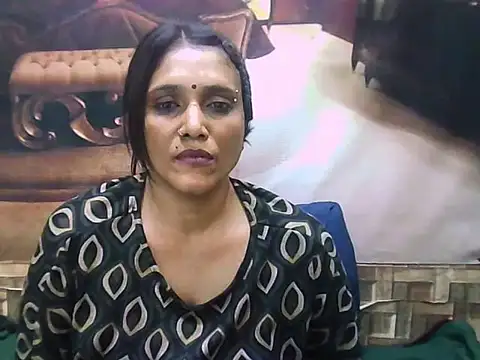 IndianSexyLady20 webcam