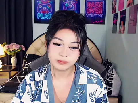 SexxyTsLoverr webcam