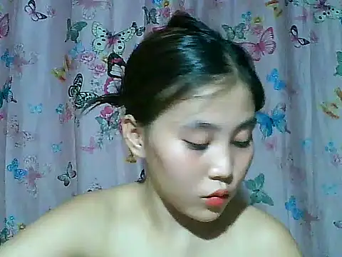 SexyAsianPussy4u webcam
