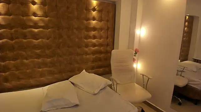 violet_giraldo webcam