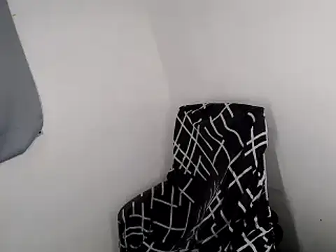 miss_satisfaction webcam