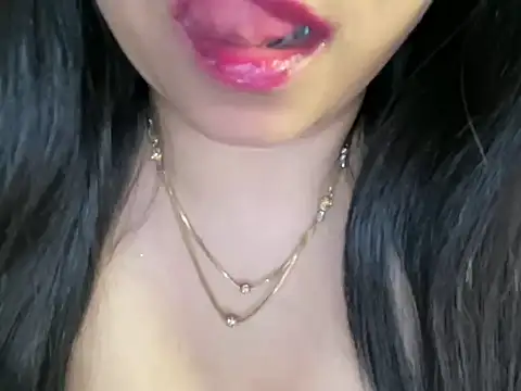 Kanika_9_ webcam