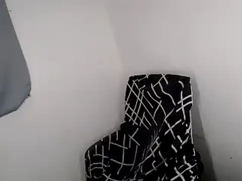 miss_satisfaction webcam