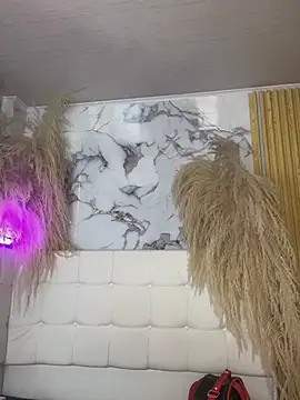 Taliaaa_Paris webcam
