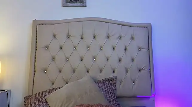 Sofia_Blosom webcam