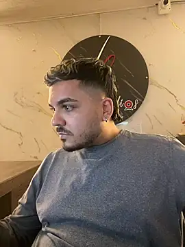 LatinBearX webcam