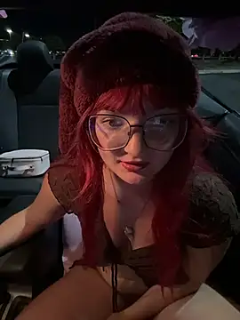 urpuppymoon webcam