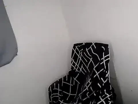 miss_satisfaction webcam