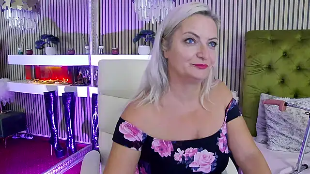 LadyTouch webcam