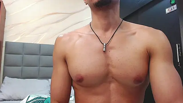 mike_rolly_hot
