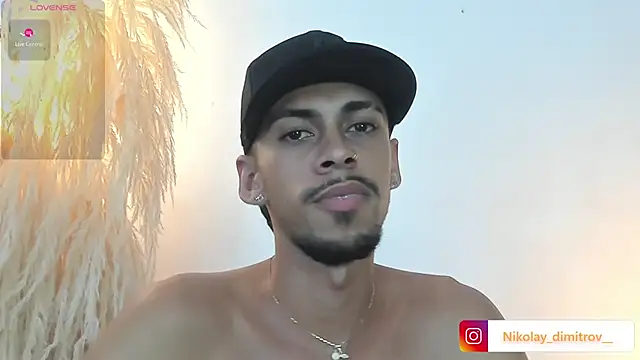 Nikolay_dimitrov live cam on StripChat