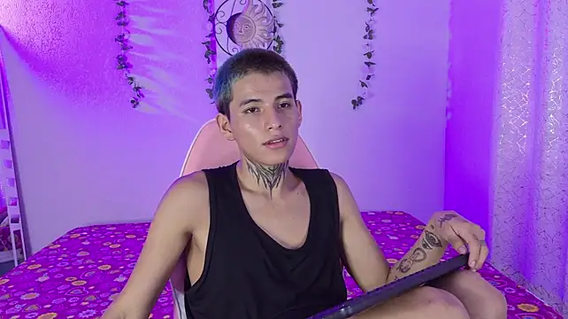 Kitsune_rei live sex cam