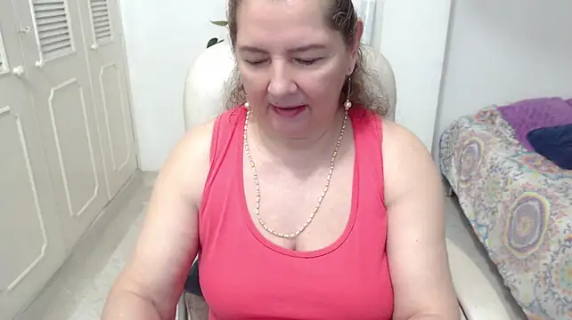 leonela_69 webcam