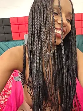 ShantelSexyYoungMilfie webcam