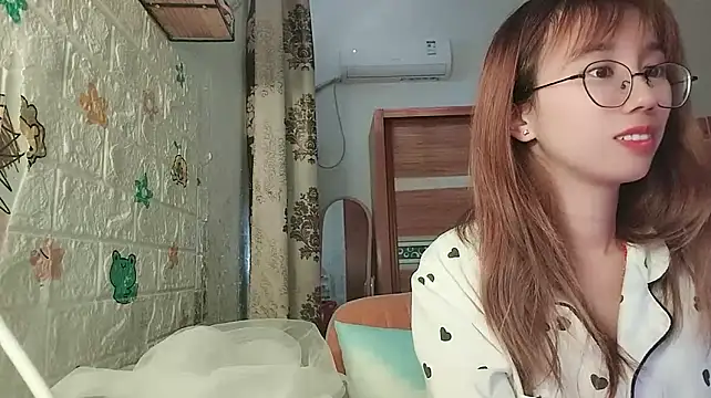 Lili_666 webcam