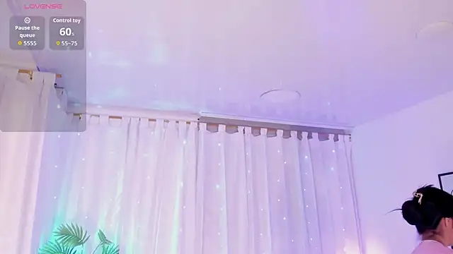 manyaa_ webcam