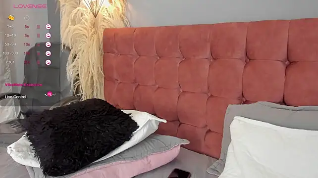 victoria_decapri webcam