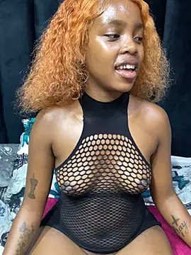 Littlebunny33 webcam
