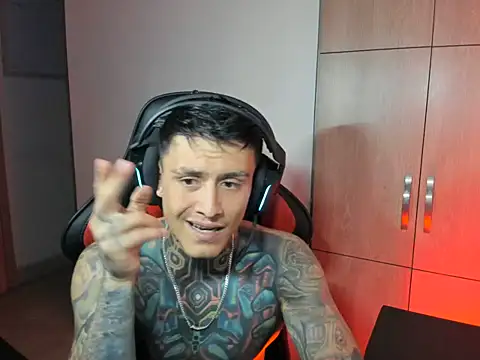 Chrissblack webcam