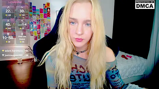 Aliceglass__ webcam