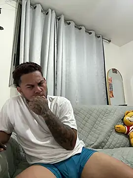 Damon_10 webcam